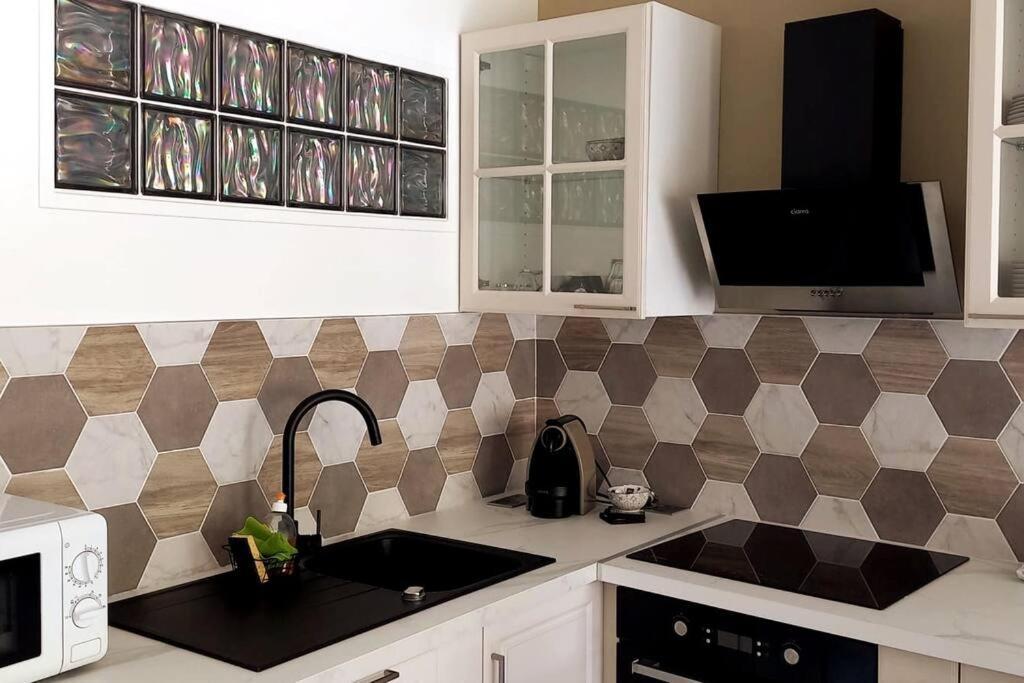 Immeuble Le Regency, Appartement 4 Pieces, 80 Metres De La Plage Menton Exteriör bild