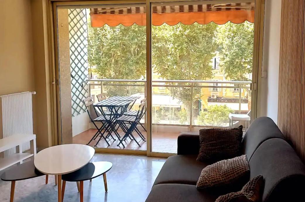 Immeuble Le Regency, Appartement 4 Pieces, 80 Metres De La Plage Menton Exteriör bild