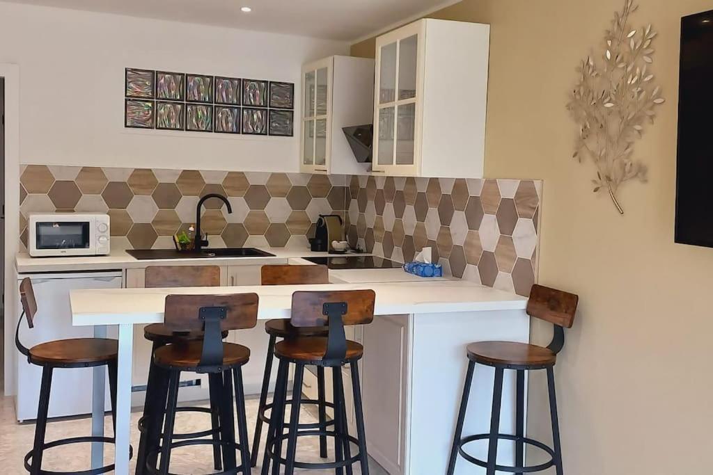 Immeuble Le Regency, Appartement 4 Pieces, 80 Metres De La Plage Menton Exteriör bild