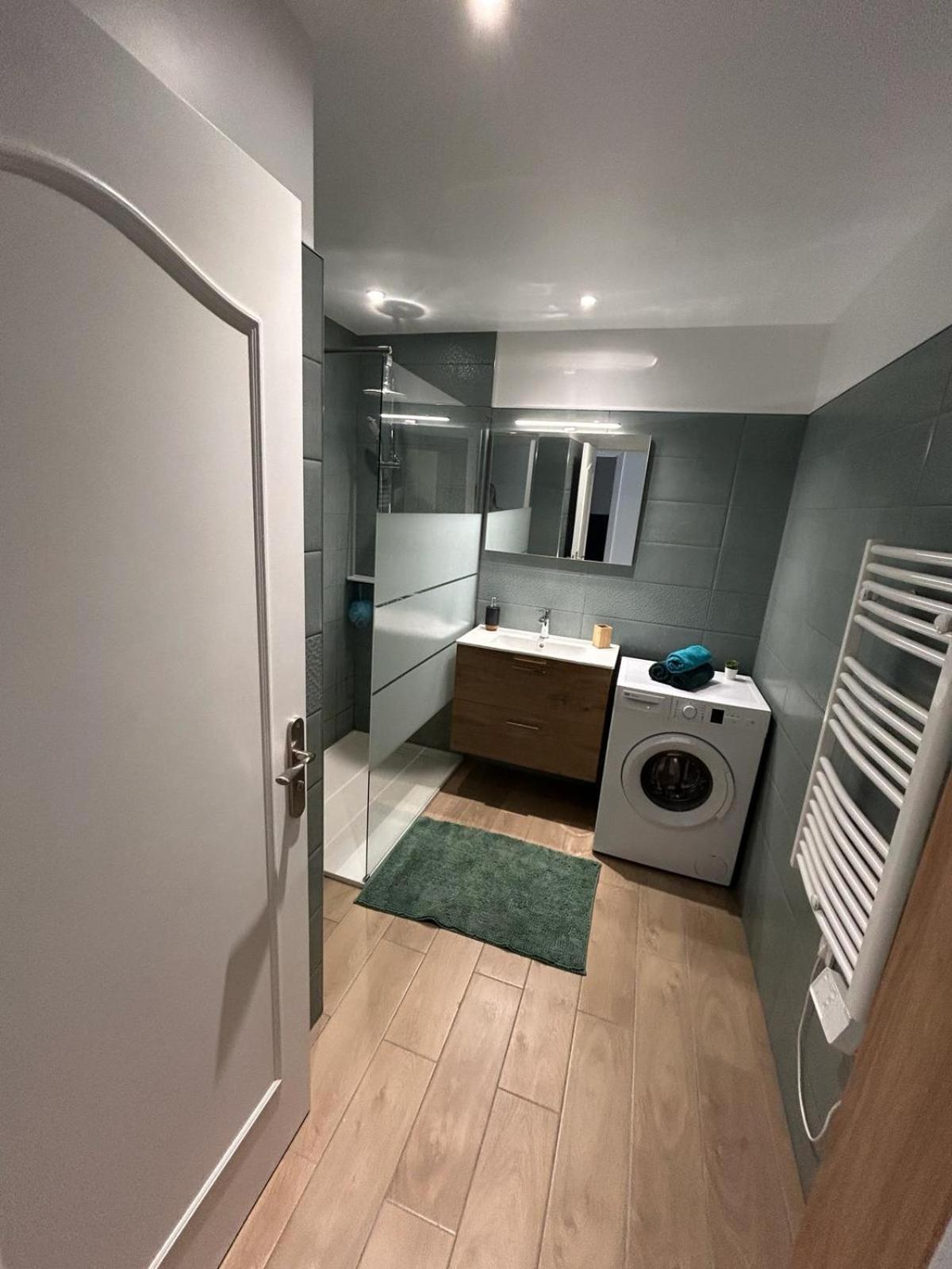 Immeuble Le Regency, Appartement 4 Pieces, 80 Metres De La Plage Menton Exteriör bild