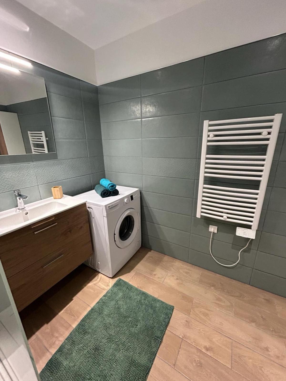 Immeuble Le Regency, Appartement 4 Pieces, 80 Metres De La Plage Menton Exteriör bild